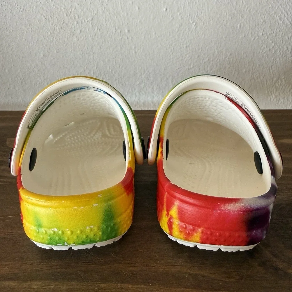 Crocs Classic Tie Dye Clogs Toddler Size‎ C2/3 Multi Color Rainbow Slip On Shoes